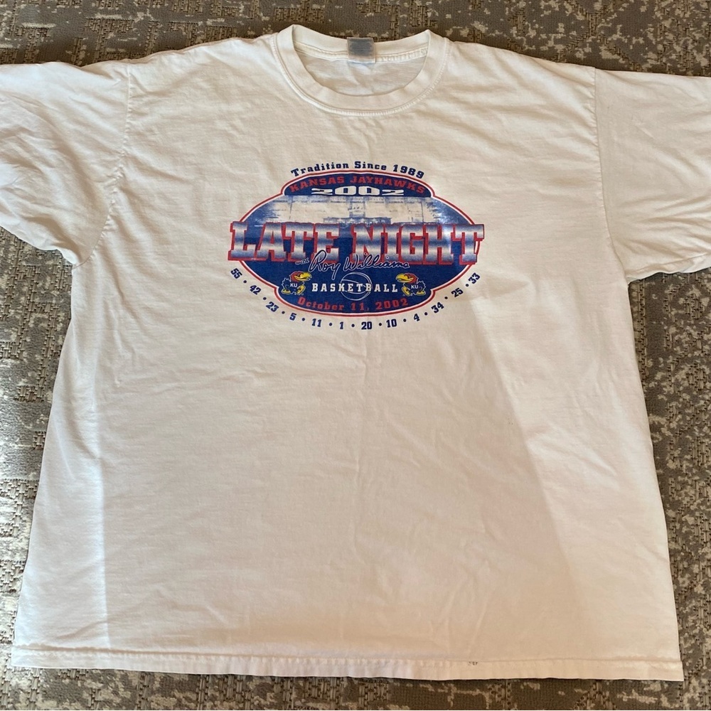 Kansas Jayhawks 2002 Late Night Short Sleeve Men’s size 2XL color‎ White-Flaws